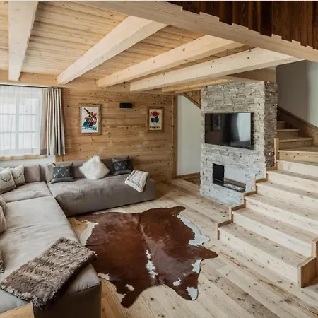 Family Home By Iza *